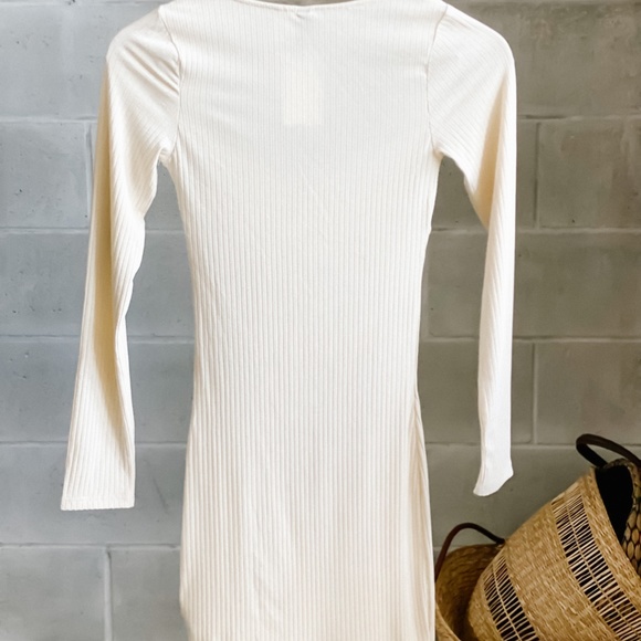 Form-fitting H&M cream, ribbed, dress NWT - Picture 5 of 6
